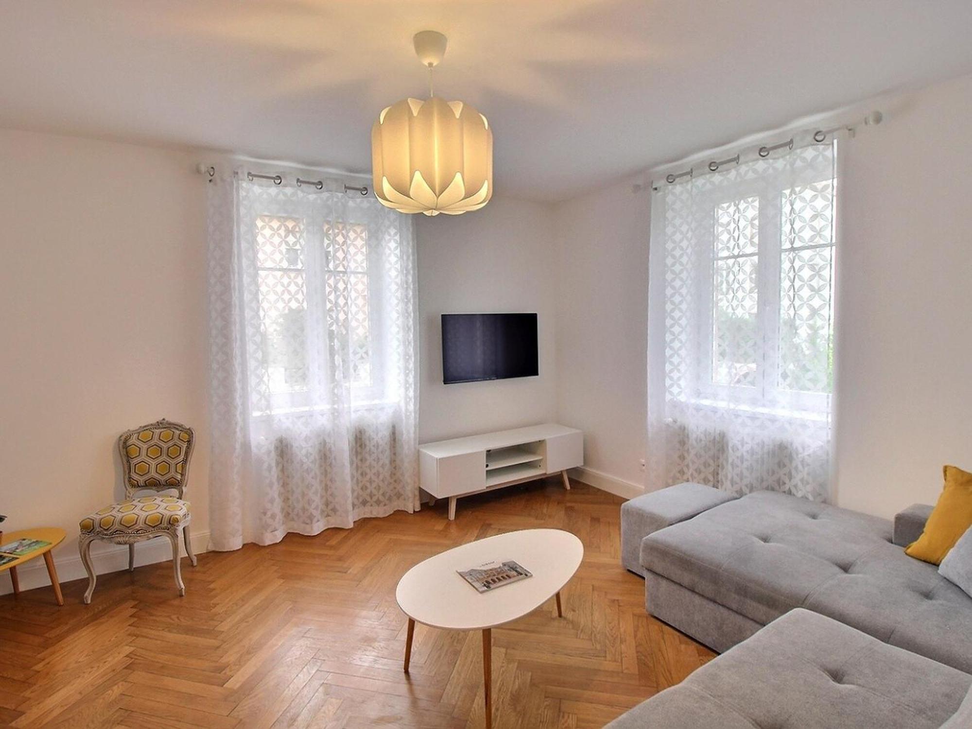 Apartment Renove A Avec Jardin Et Terrasse - Fr-1-722-11 *